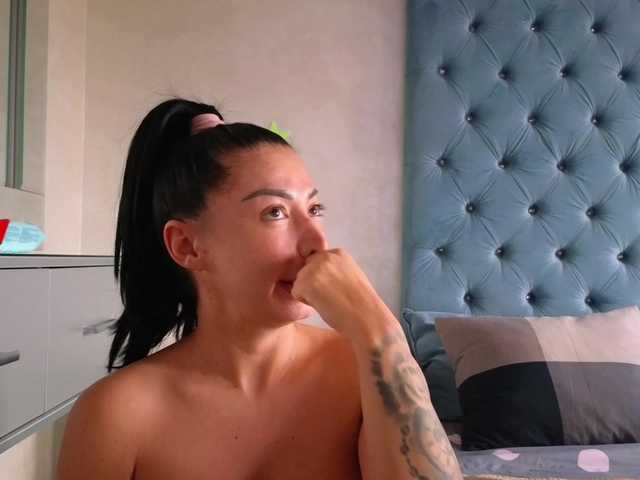 Theowonder's BongaCams show and profile