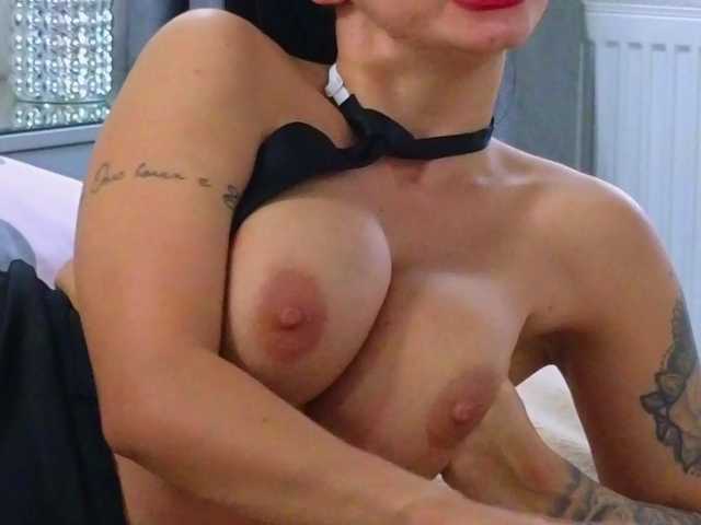 Theowonder's BongaCams show and profile