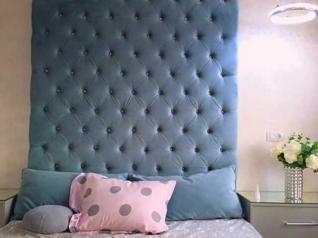 Theowonder's BongaCams show and profile