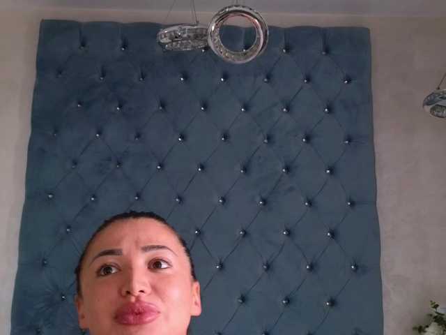 Theowonder's BongaCams show and profile