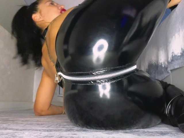 Theowonder's BongaCams show and profile