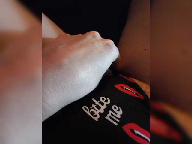 Klybnichca's BongaCams show and profile