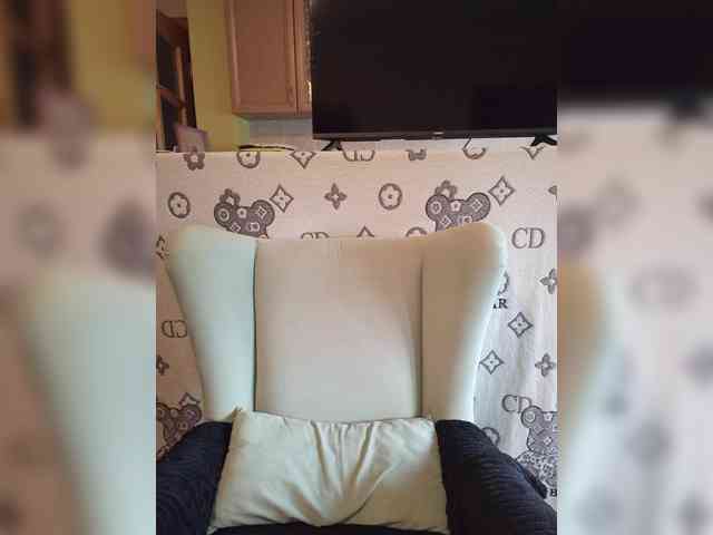 Klybnichca Live Webcam on BongaCams