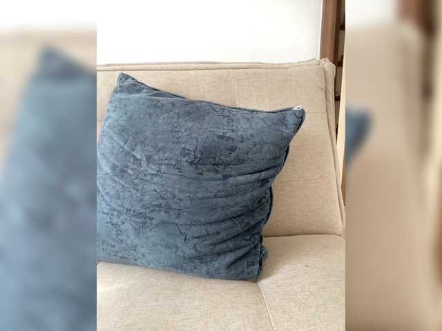 FurElisse's BongaCams show and profile