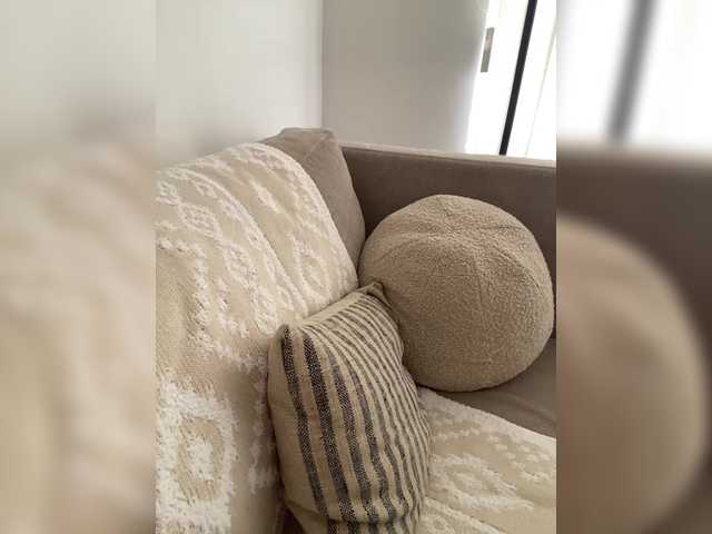 FurElisse's BongaCams show and profile