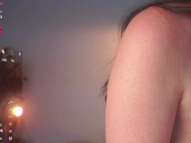 FurElisse's BongaCams show and profile