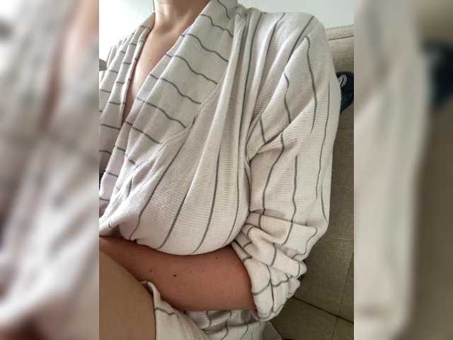 FurElisse's BongaCams show and profile