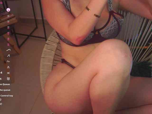 FurElisse webcam