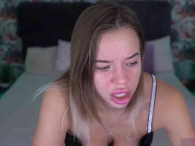 SexyIraa Live Webcam on BongaCams