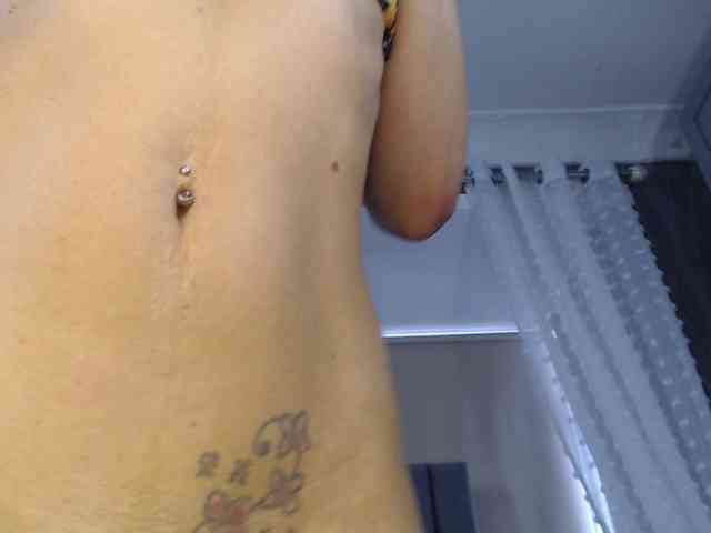 Shaved white, Shaved mature, Group chat for 40 tokens, Full privates for 90..., layabae pussy 1