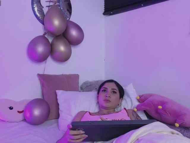 britt-grey britt-grey