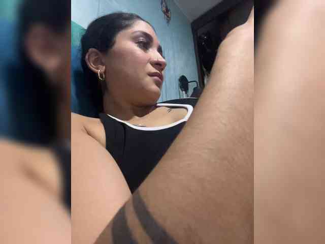britt-grey webcam