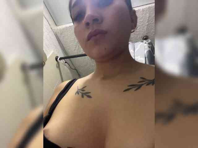 britt-grey webcam