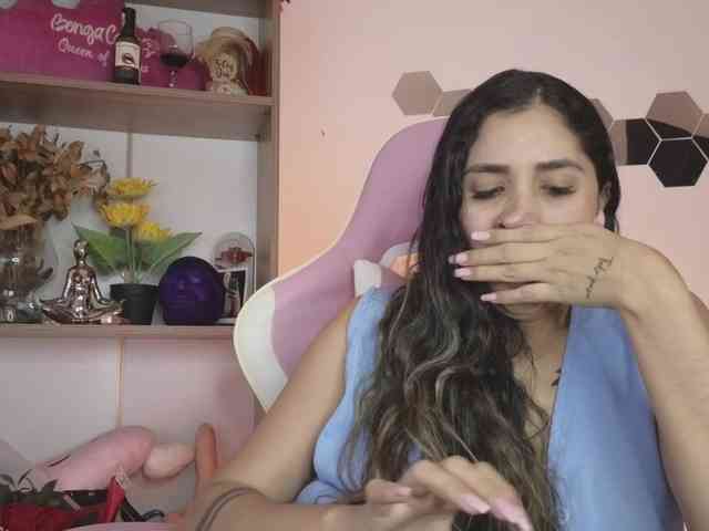 britt-grey webcam