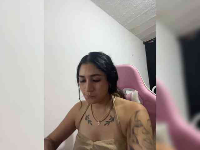 britt-grey webcam