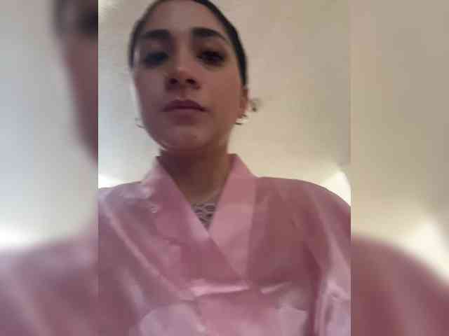 britt-grey webcam