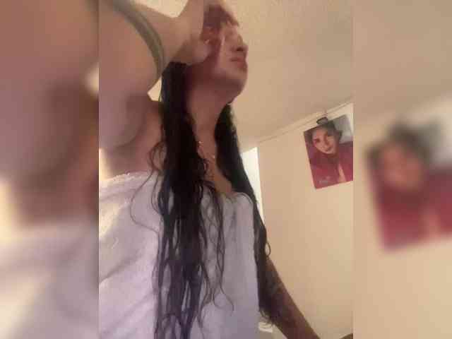britt-grey webcam