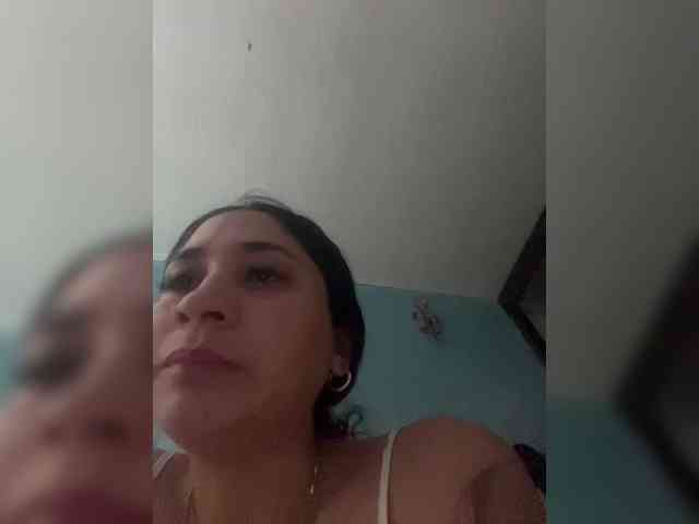 britt-grey webcam