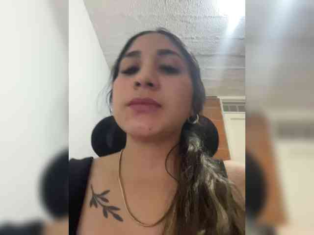 britt-grey webcam
