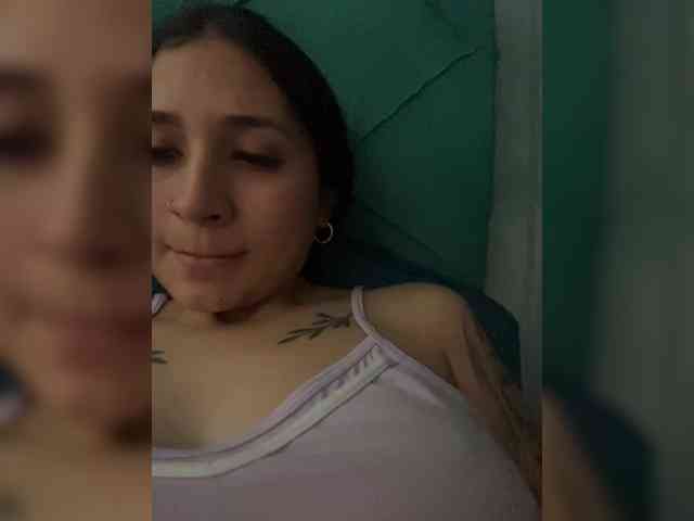 britt-grey webcam