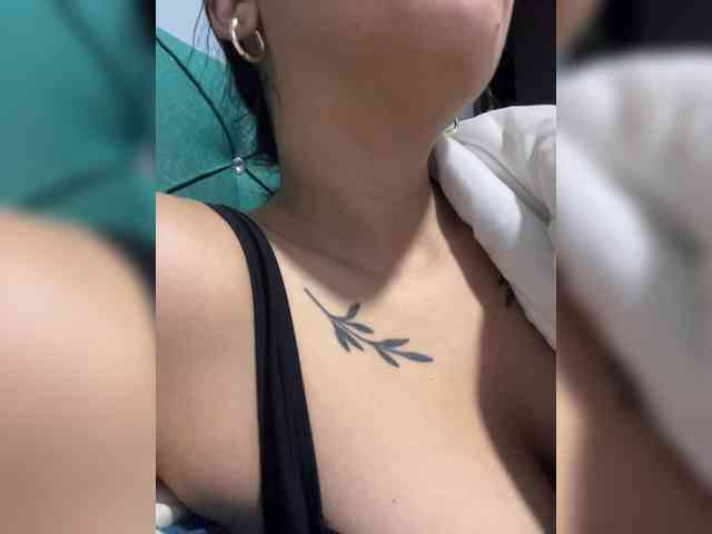 britt-grey webcam