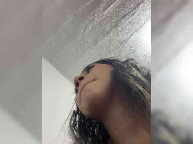 britt-grey webcam