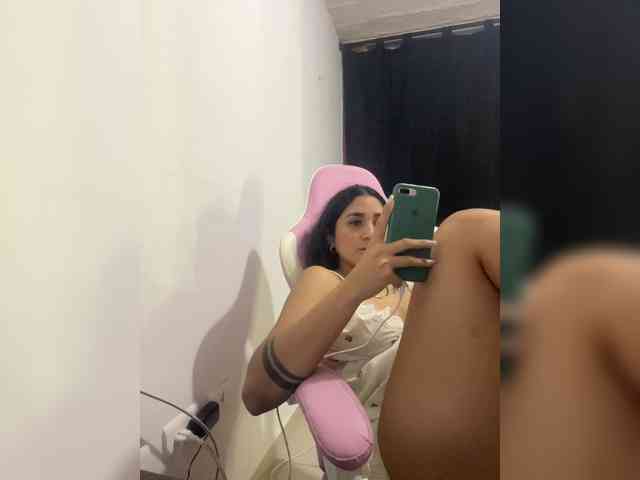 britt-grey webcam