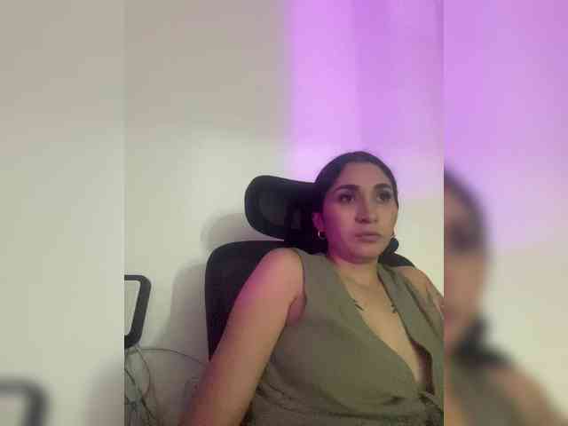 britt-grey webcam