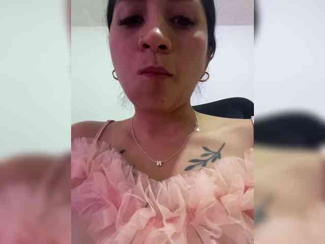 britt-grey webcam