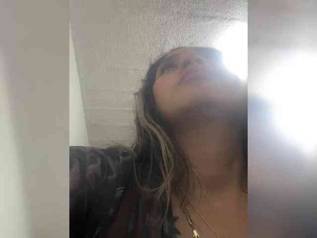 britt-grey webcam