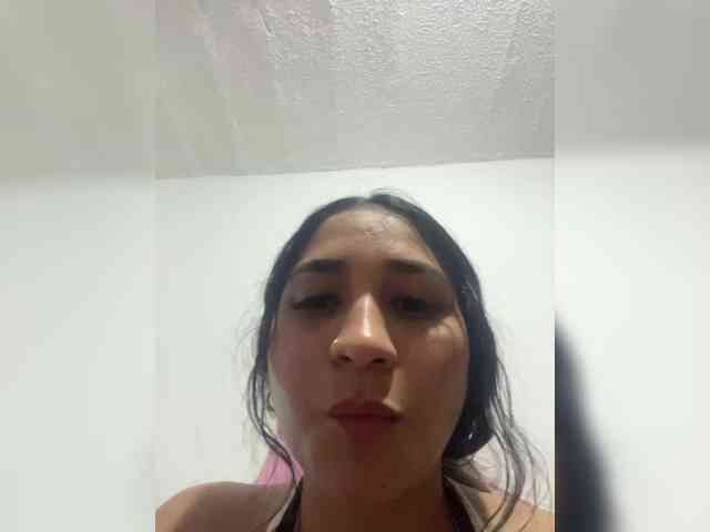 britt-grey webcam