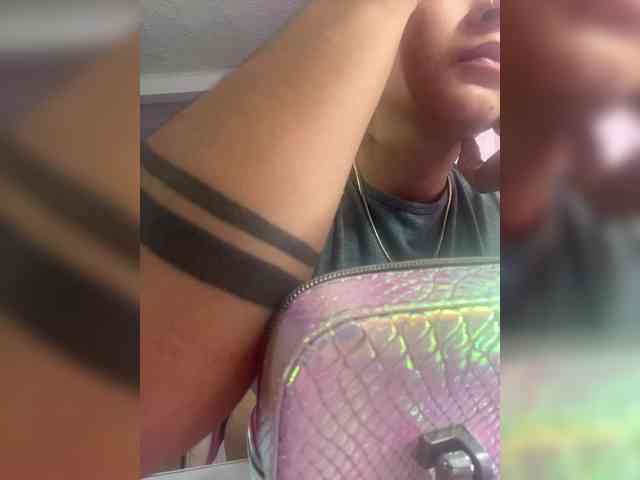 britt-grey webcam