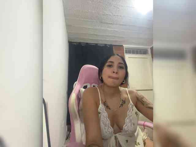 britt-grey webcam