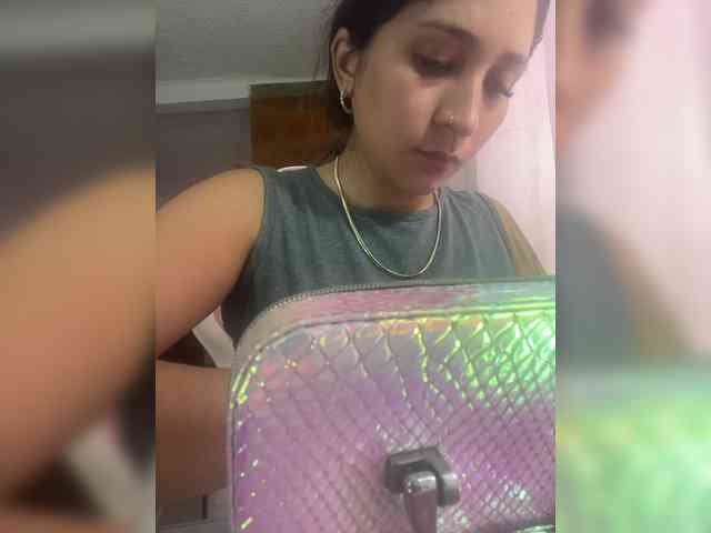 britt-grey webcam