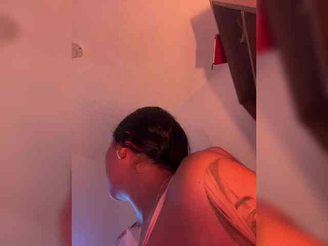 britt-grey webcam