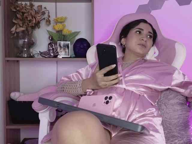 britt-grey webcam