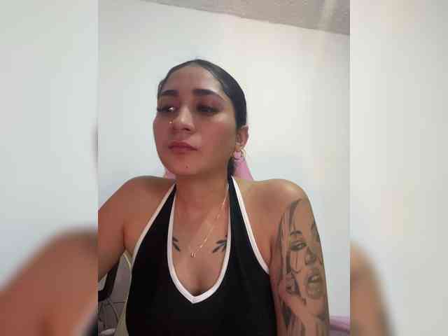 britt-grey webcam