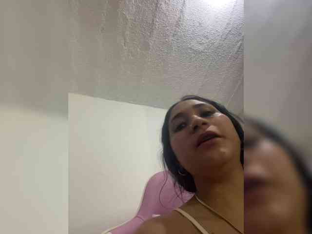britt-grey webcam