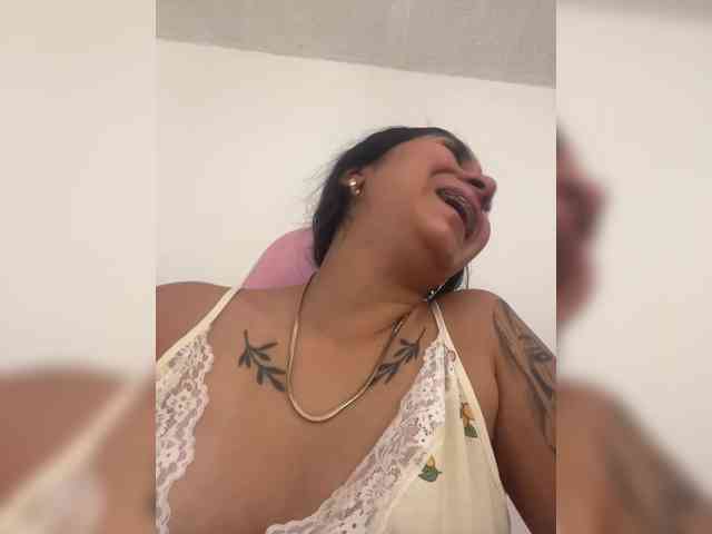 britt-grey webcam