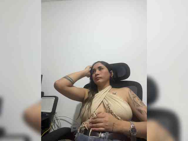 britt-grey britt-grey