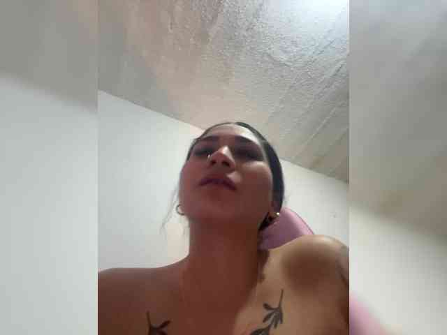 britt-grey webcam