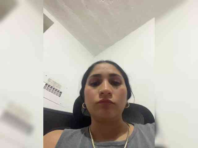 britt-grey webcam