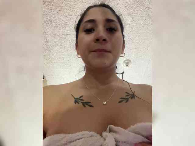 britt-grey webcam