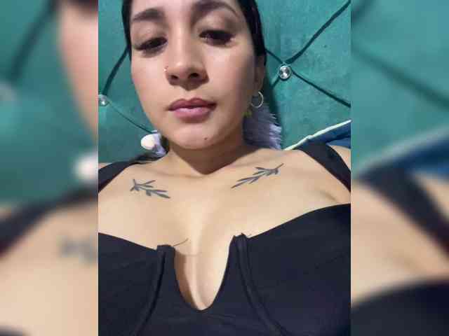 britt-grey webcam