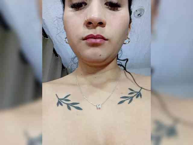 britt-grey webcam
