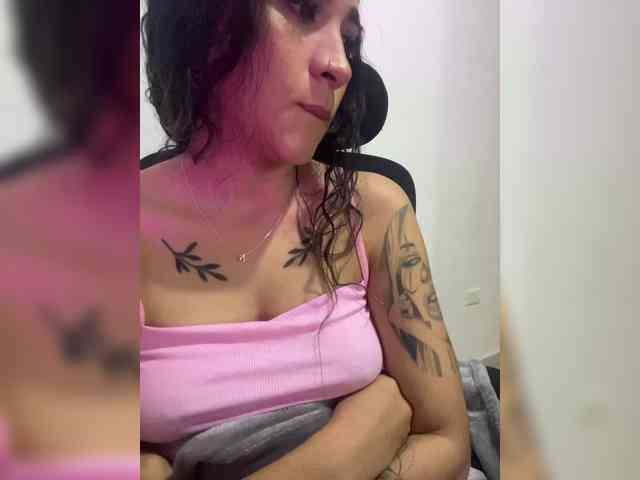 britt-grey webcam
