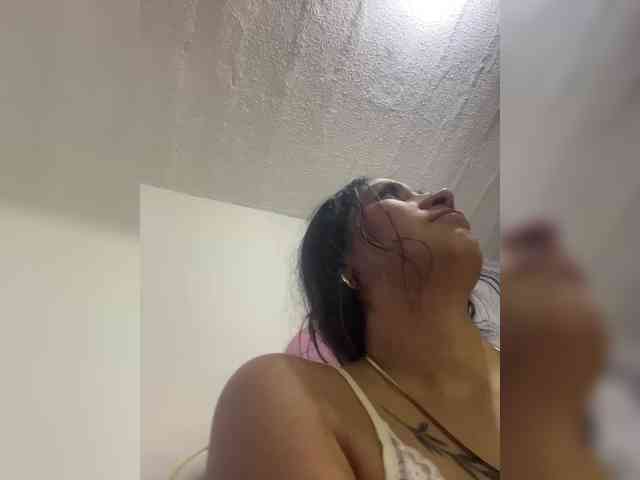 britt-grey webcam