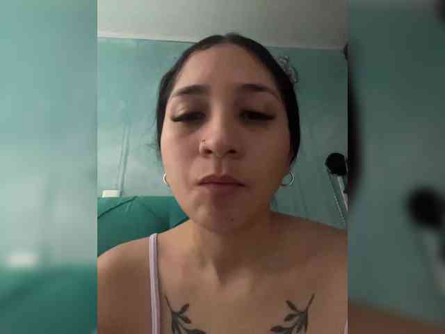 britt-grey webcam