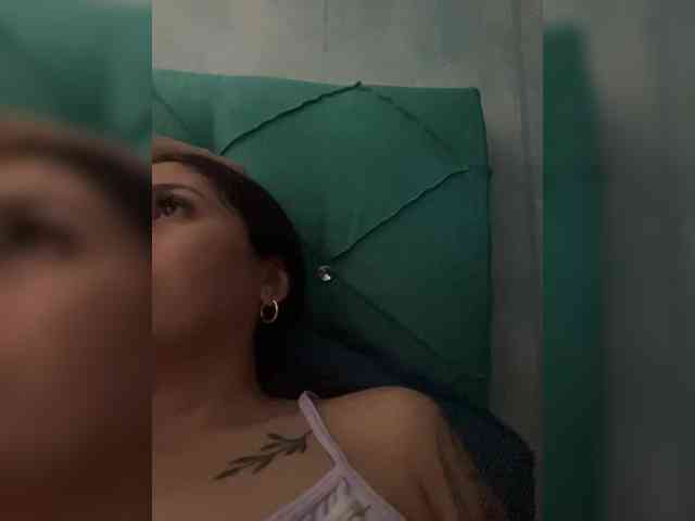 britt-grey webcam