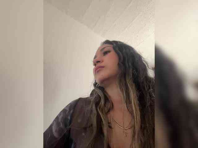 britt-grey webcam